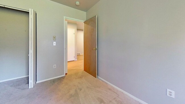 Foto del edificio - 3278 N Dousman St