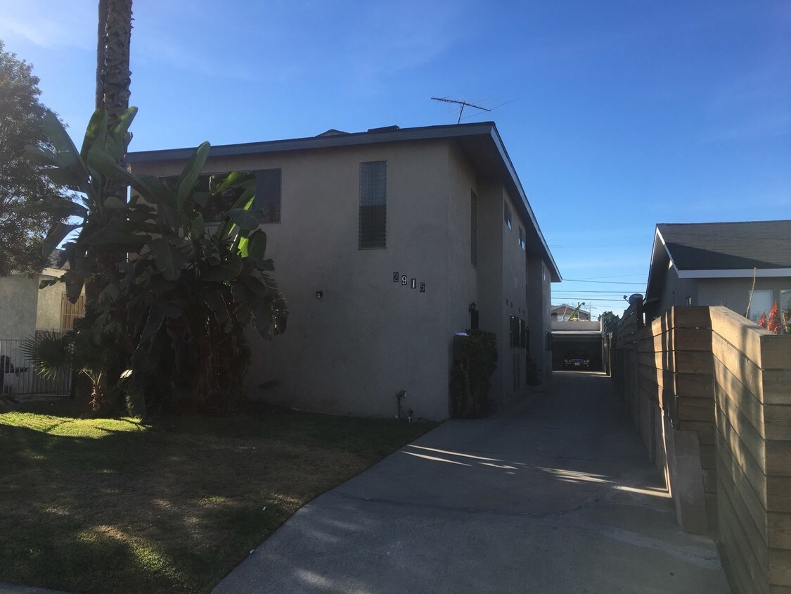 Primary Photo - 2915 Hauser Blvd