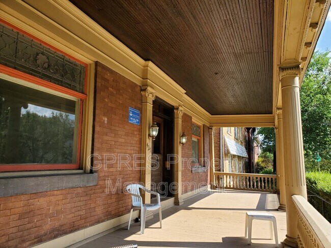 Foto del edificio - 425 S Aiken Ave