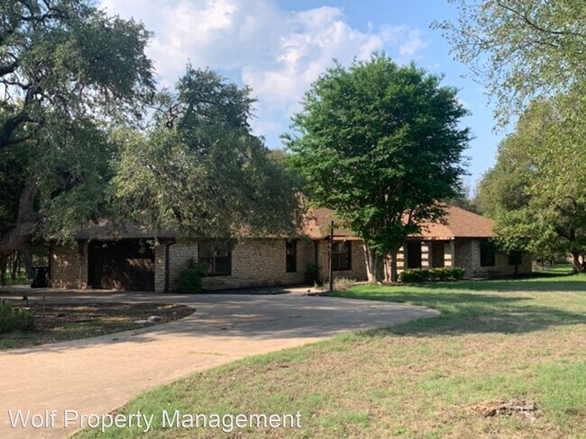 Building Photo - 5 br, 3.5 bath House - 131 Logan Ranch Rd