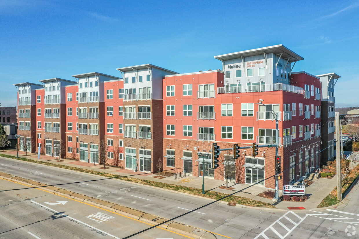 Primary Photo - Moline Enterprise Lofts