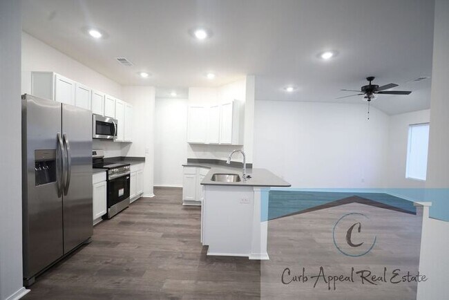 Foto del edificio - New construction in Jonesboro - beautiful 3bed / 2 bath home - Nettleton!!