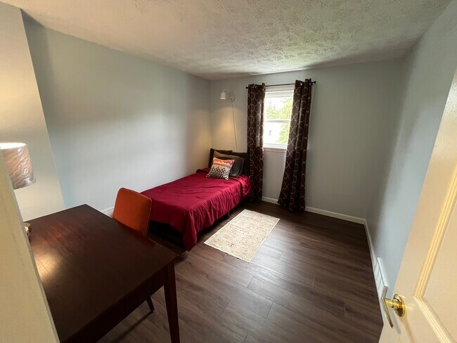 Tercer dormitorio con cama individual - 288 Downsview Dr