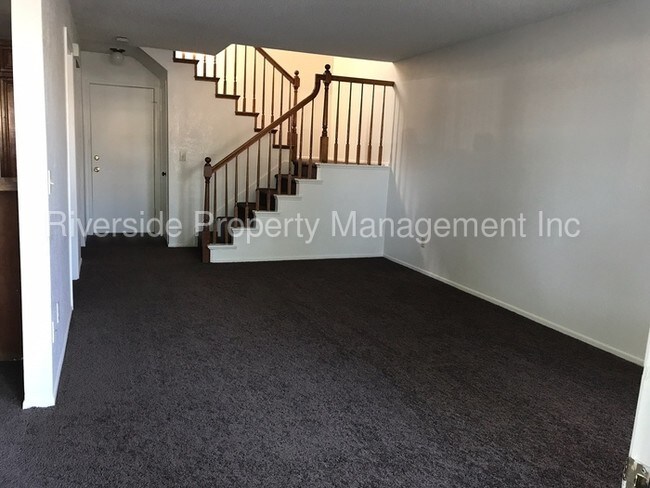Foto del edificio - 9244 Citrus Ave