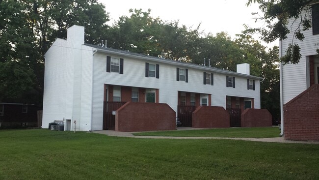Building Photo - 3 bd, 2 ba Williamsburg condo, within walk...
