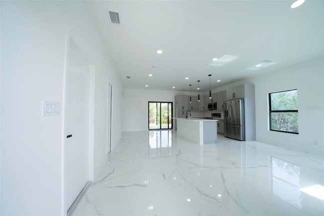 Building Photo - 3920 Wisteria Pl