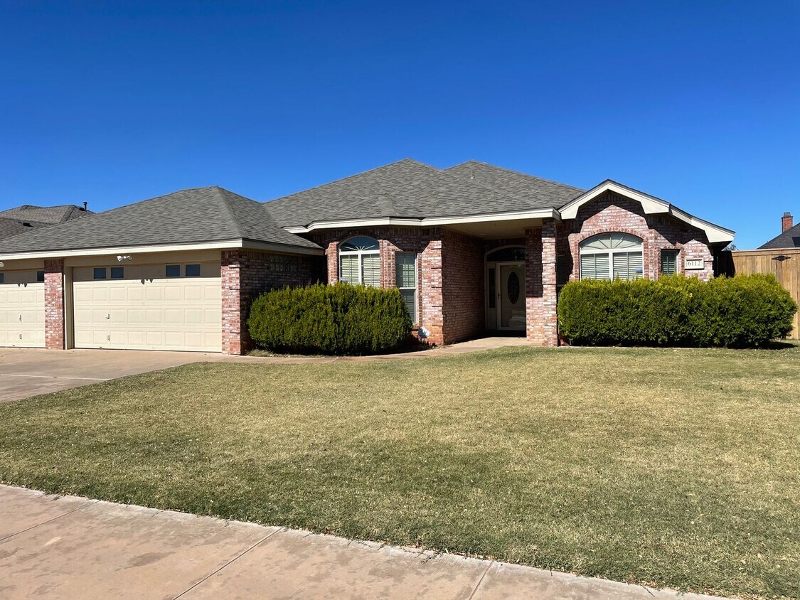 Primary Photo - 4 Bedroom in Bacon Crest