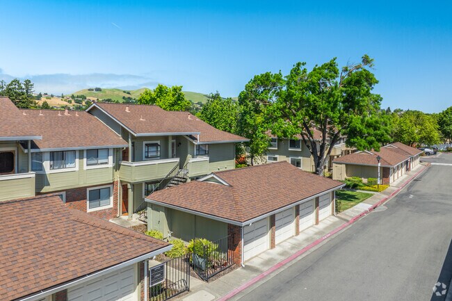Building Photo - 7629 Arbor Creek Cir