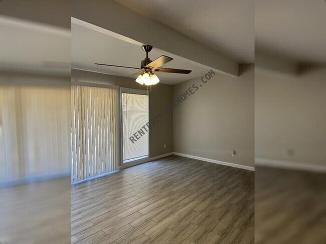 Foto del edificio - 2405 NW 113th Pl
