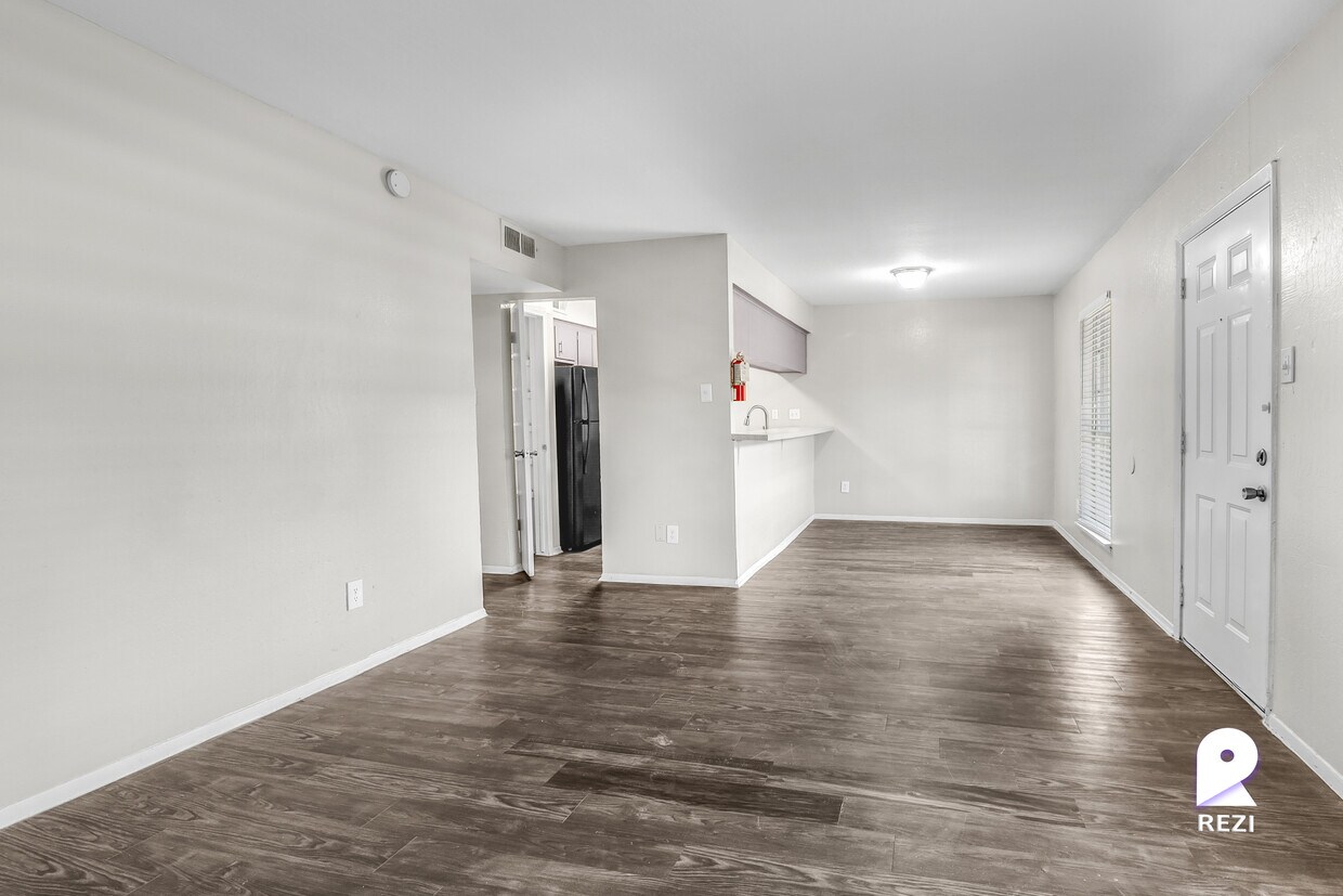 Primary Photo - 7615 Grahamcrest Dr
