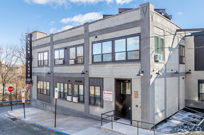 Building Photo - Allen Flats