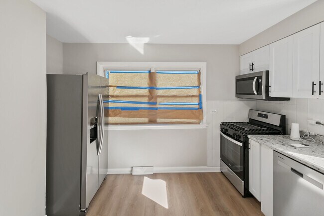 Foto del edificio - 14922 Michigan Ave