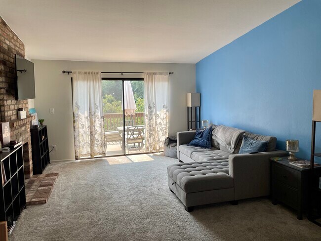 Foto del edificio - 2055 Sierra Rd