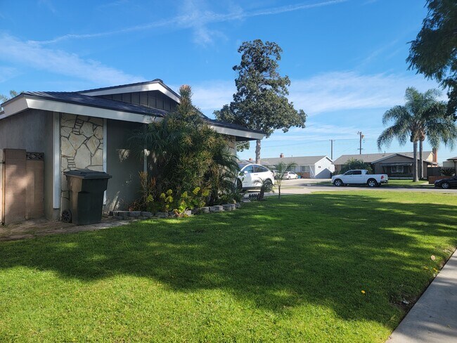 Foto del edificio - 713 S Meade Ave