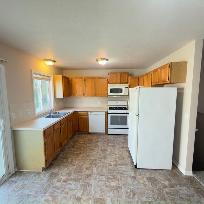 Foto del edificio - 4443 Hillrise Ct NE