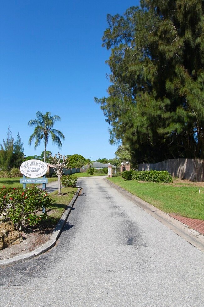 Foto del edificio - 5369 Fox Run Rd