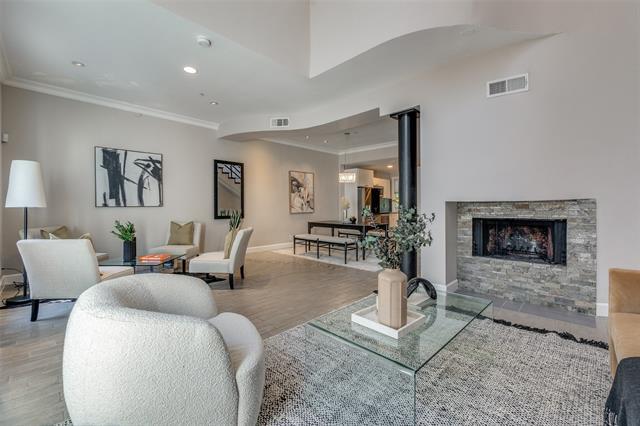 Building Photo - 4040 Avondale Ave
