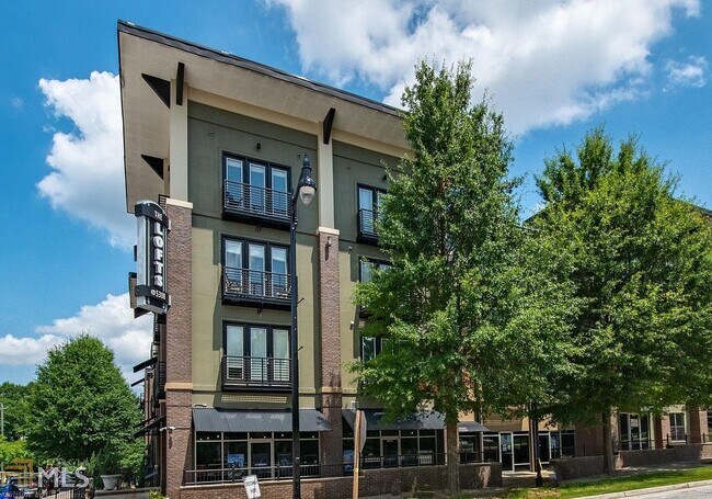 Foto del edificio - 5300 Peachtree Rd