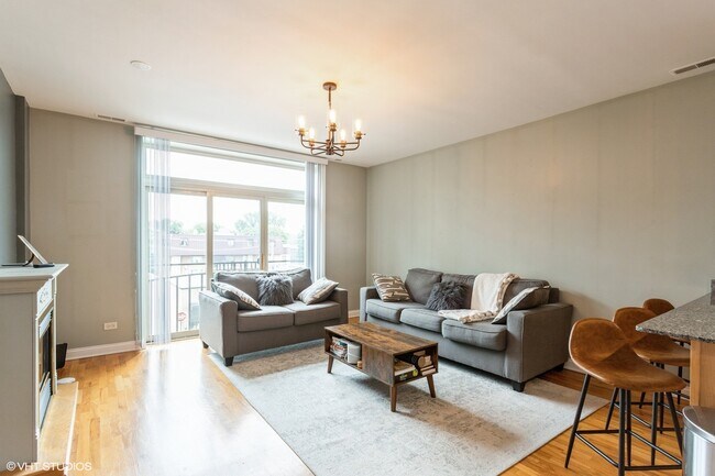Foto del edificio - 2815 W Howard St