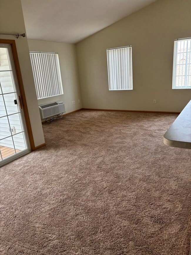 Building Photo - 148 Bertram Dr