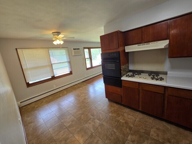 Foto del edificio - 2311 Reed Ave