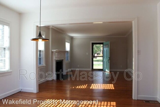 Building Photo - 2546 Woodcreek Rd