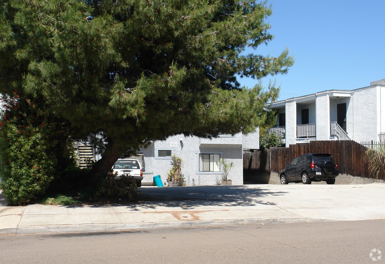 Building Photo - 4026 Alabama St