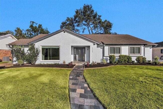 Building Photo - 9723 Moorberry Ln