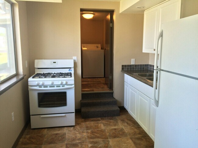 Foto del edificio - 2425 North Dakota Street, Unit B (620 E Ja...