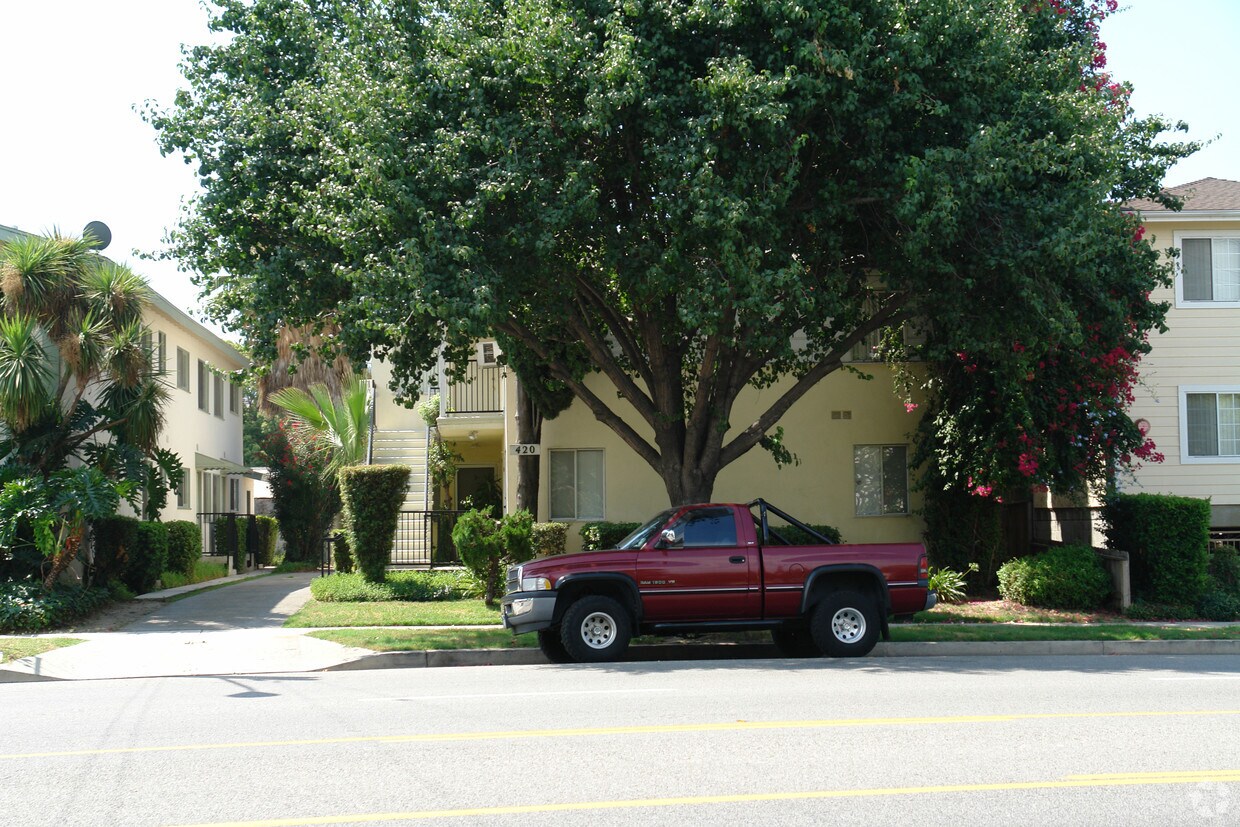 Primary Photo - 420 W Alameda Ave