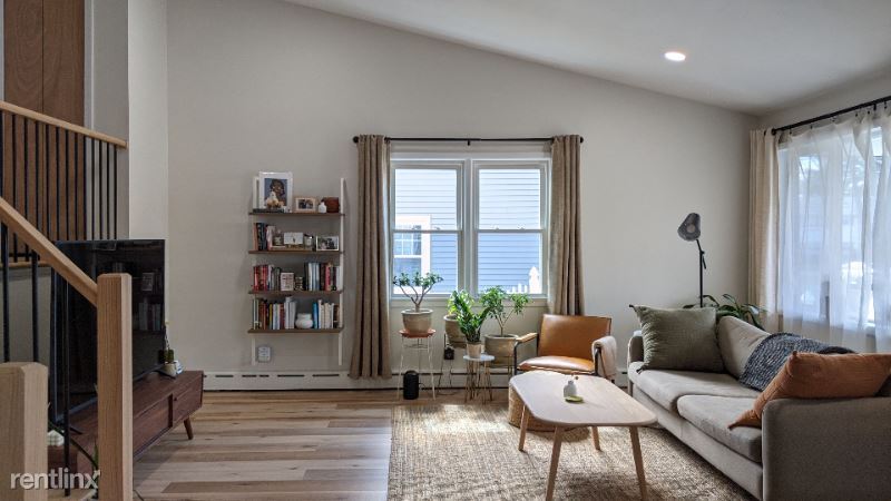 Foto principal - 3 br, 2 bath House - 59 Orange St