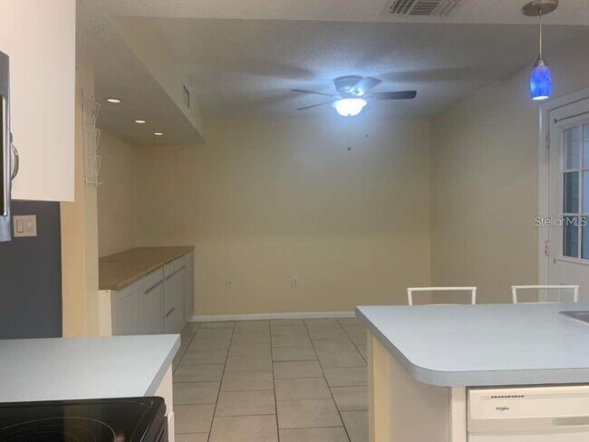 Foto del edificio - 1420 70th St N