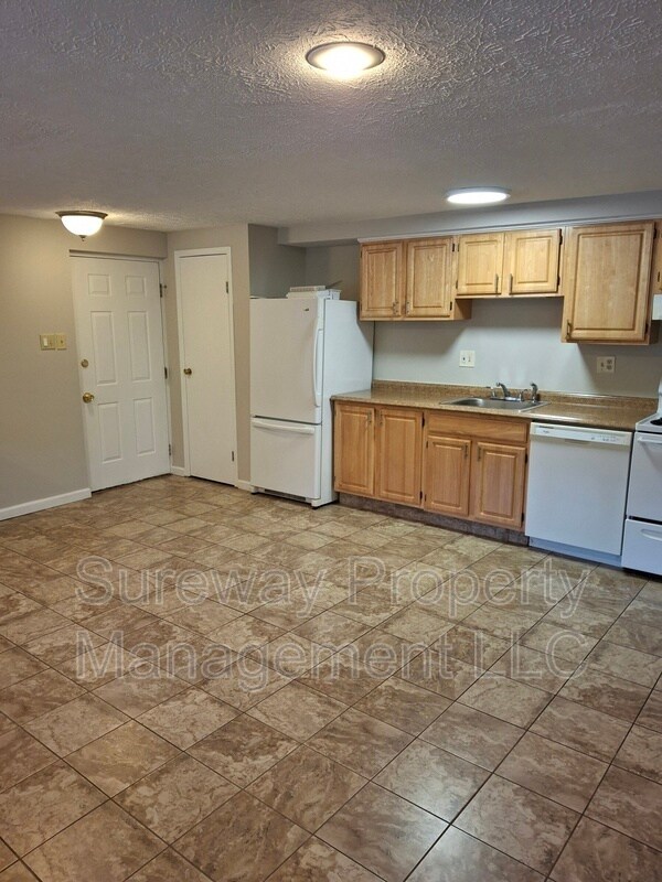 Building Photo - 26 Teaberry Ct