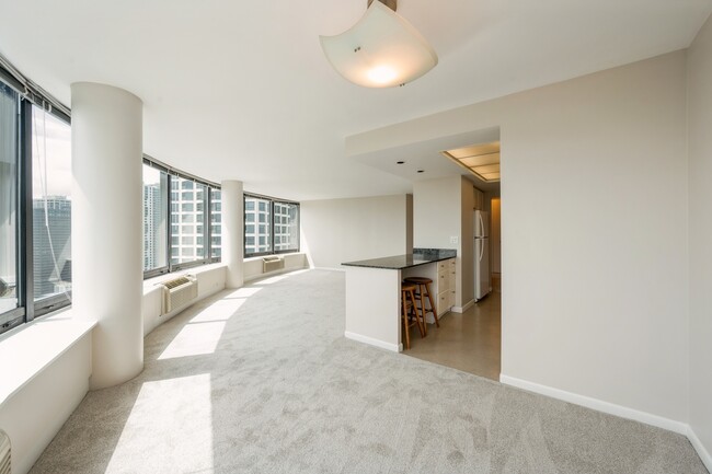Building Photo - 155 N Harbor Dr