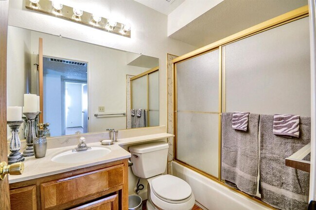 Foto del edificio - Z8616-8618 LR