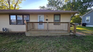 Building Photo - 405 Cline St