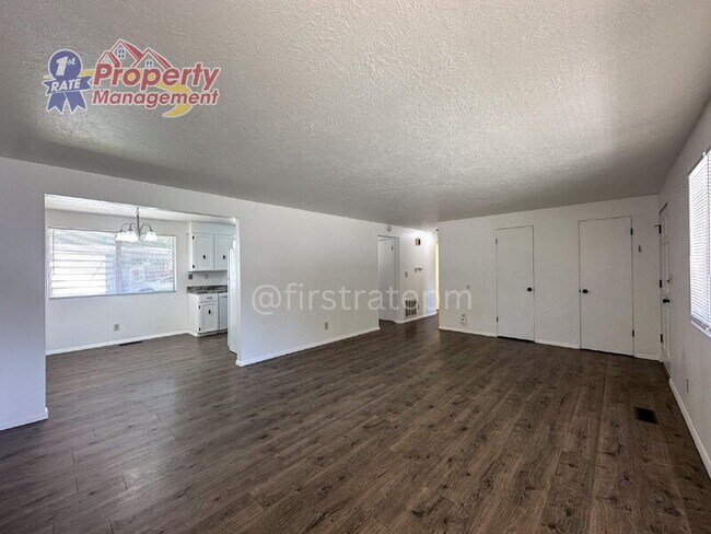 Foto del edificio - 1426 S Hervey St