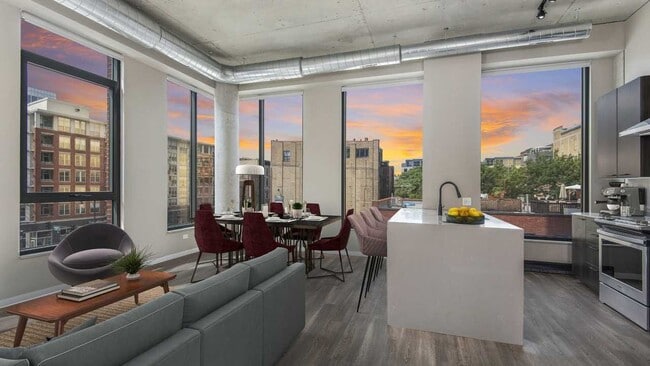 Building Photo - 31 N Morgan St