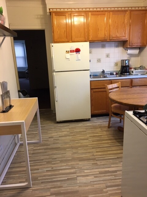 Foto del edificio - 909 Foster St