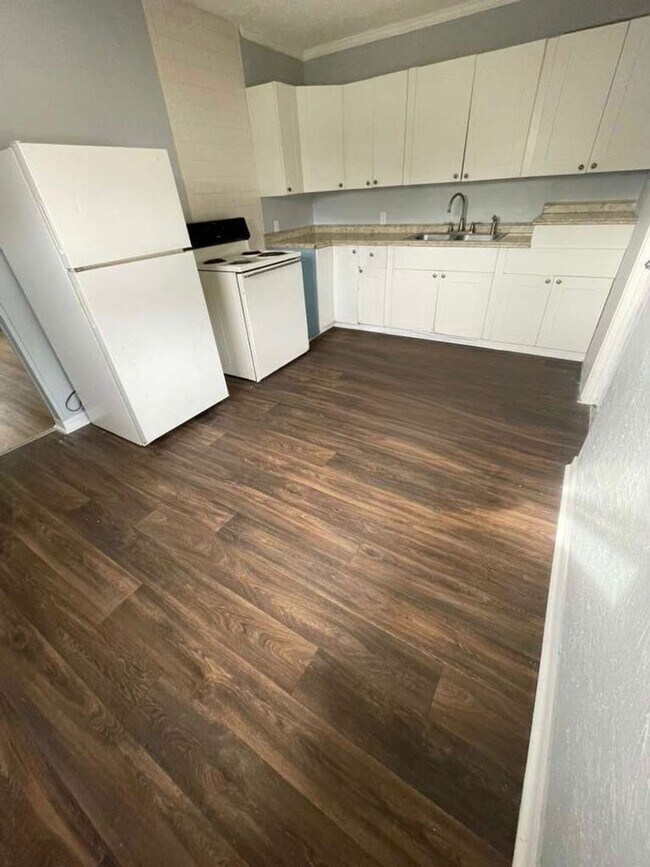 Foto del edificio - 1407 Lotela Ave