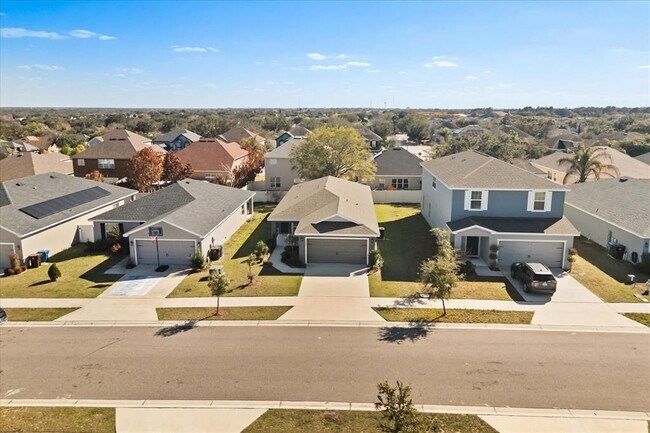 Building Photo - 4279 Swan St