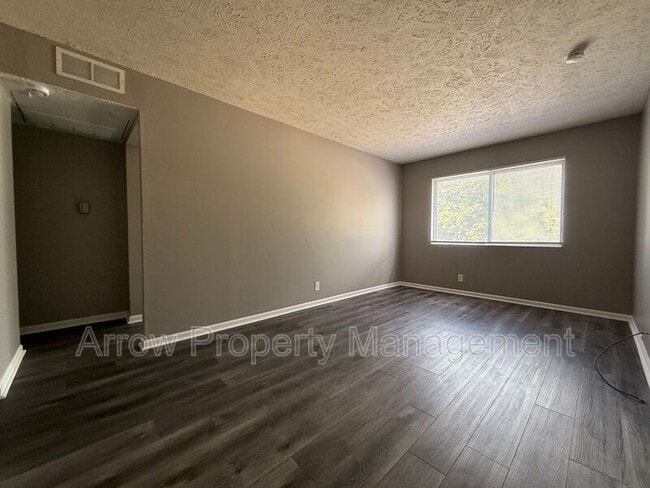 Foto del edificio - 1215 E Street-5