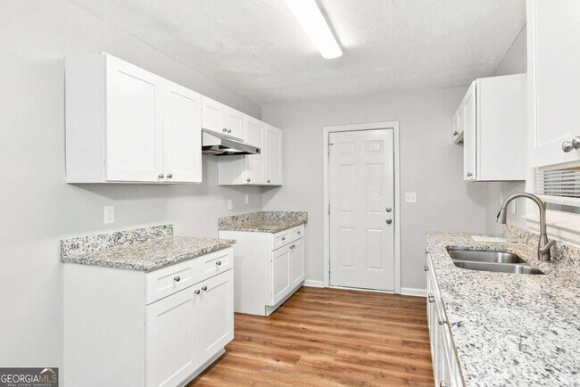 Building Photo - 1598 San Gabriel Ave
