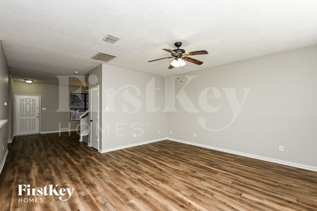 Building Photo - 4817 Palm Ridge Dr