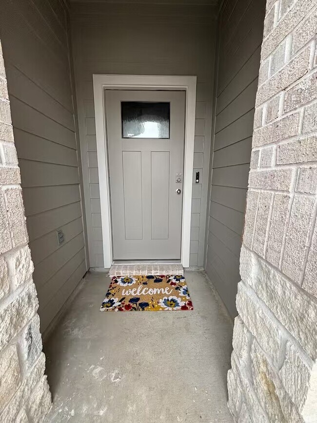 Foto del edificio - 4915 Oakwood Dr