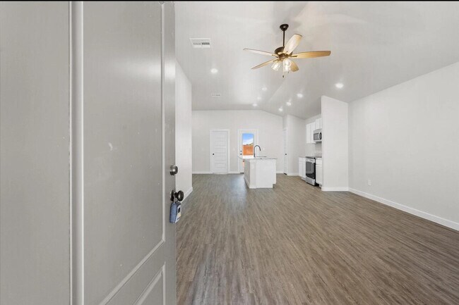 Foto del edificio - 2160 Langford Ave