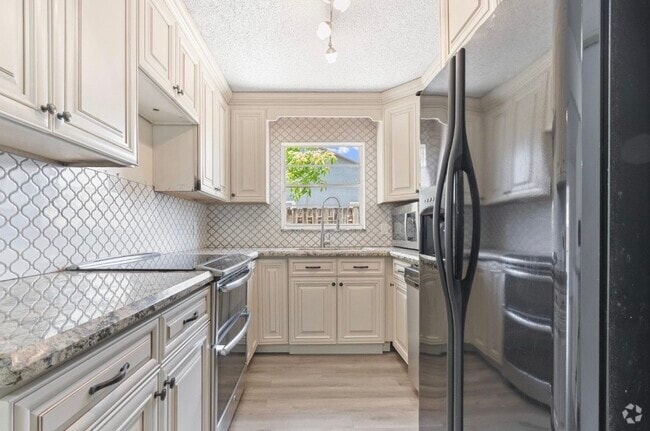 Building Photo - 23089 SW 55th Ave
