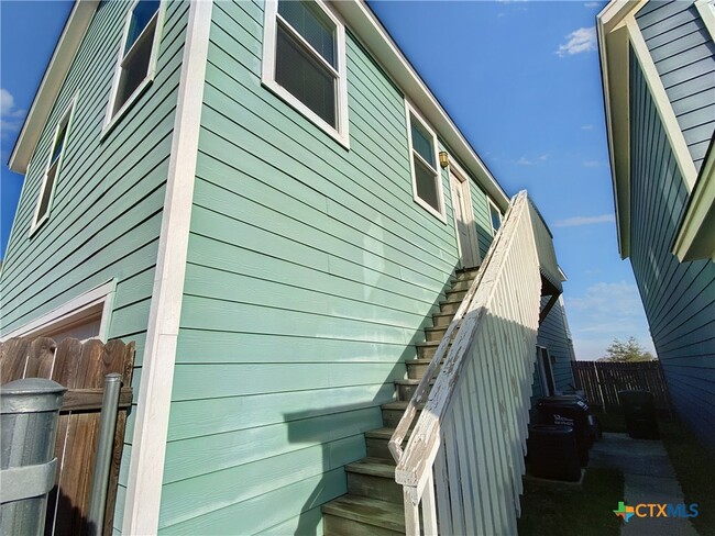 Foto del edificio - 1721 Arbor Knot Dr