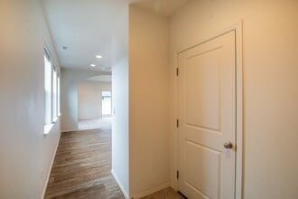 Building Photo - 4846-4850 Heathwood St NE