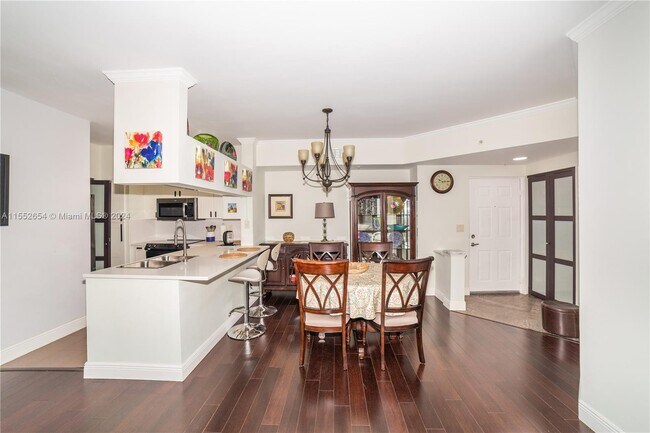 Foto del edificio - 17125 N Bay Rd